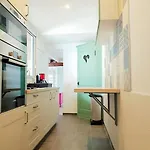 Hotel La Maison Francaise 4*