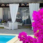 La Maison Francaise 4*