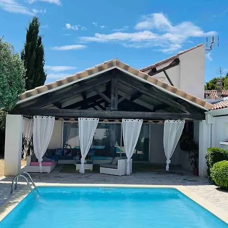 Hotel La Maison Francaise 4*